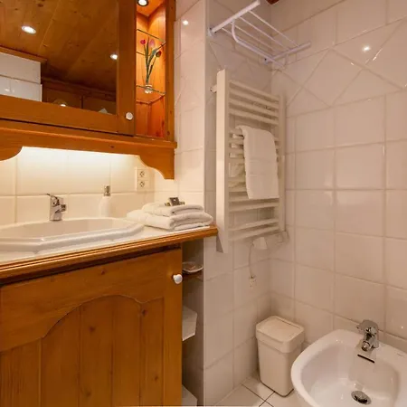 Sainte-foy-l'argentiere Sleeps 4 Pool