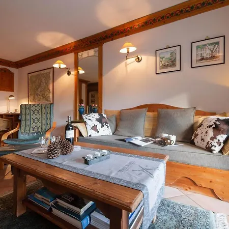 아파트 Sainte-foy-l'argentiere Sleeps 4 Pool 샤모니