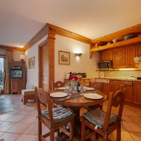 아파트 Sainte-foy-l'argentiere Sleeps 4 Pool 샤모니