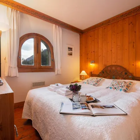 아파트 Sainte-foy-l'argentiere Sleeps 4 Pool *